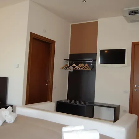 Al Cason Affittacamere *